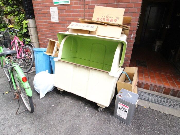 物件外観写真4　(建物設備)