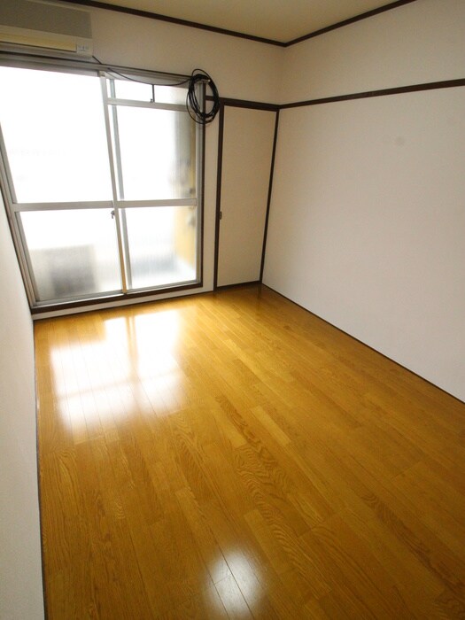 物件内観写真15　(居室)