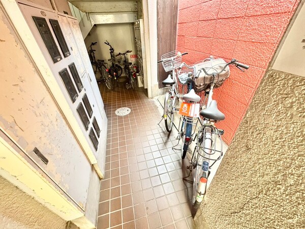 駐輪場