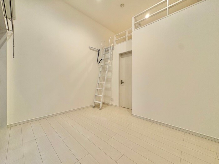 物件内観写真8　(居室)