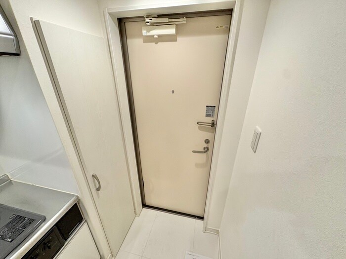 物件内観写真14　(玄関)