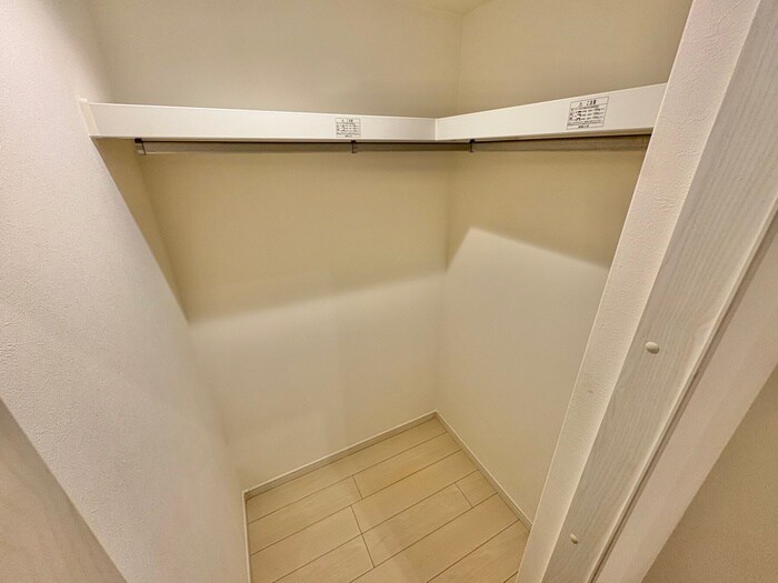 物件内観写真18　(収納)