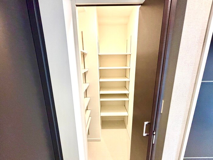 物件内観写真15　(玄関)