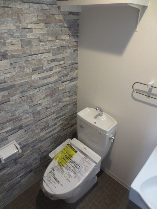 物件内観写真13　(トイレ)