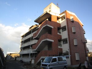 レジデンス吉川４号棟外観写真
