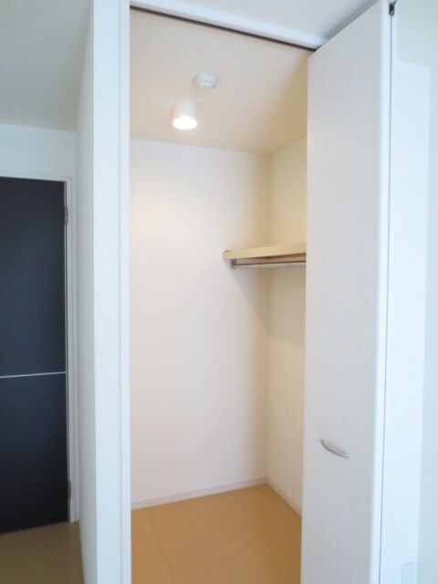 物件内観写真9　(収納)