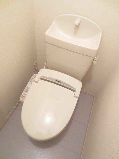 物件内観写真12　(トイレ)