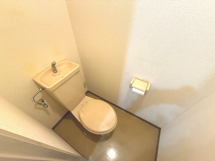 物件内観写真12　(トイレ)