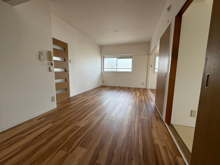 物件内観写真13　(居室)