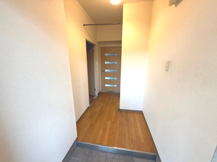 物件内観写真17　(廊下)