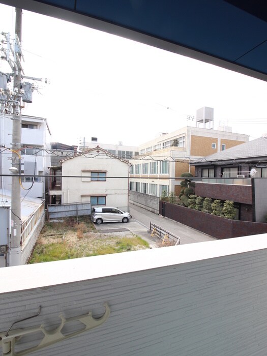 物件内観写真22　(室内からの展望)