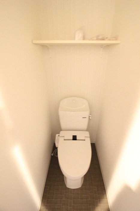 物件内観写真15　(トイレ)