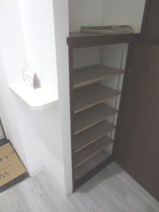 物件内観写真17　(靴箱)
