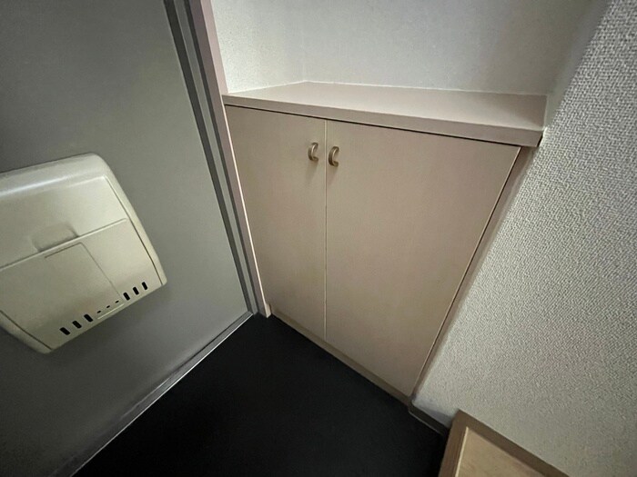 物件内観写真9　(靴箱)