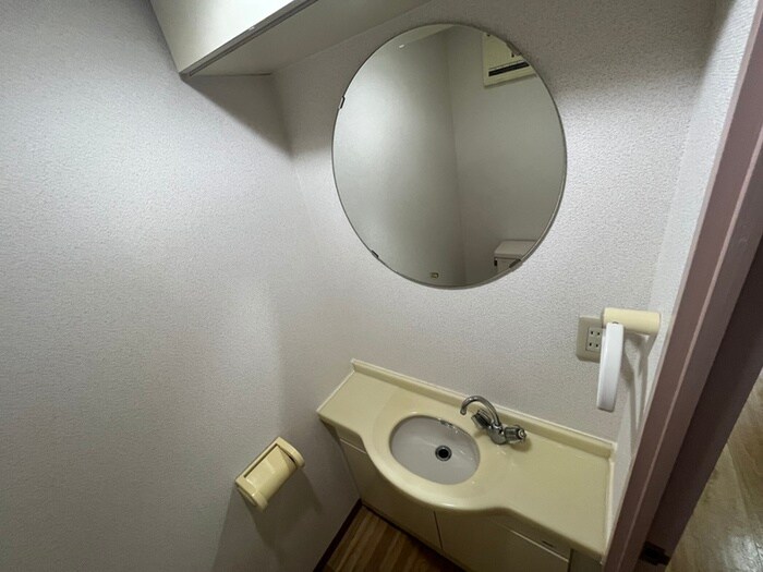 物件内観写真9　(洗面)