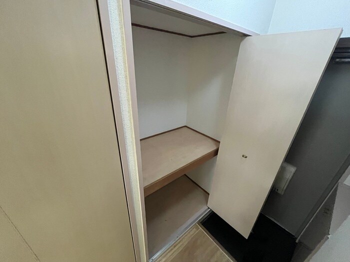 物件内観写真11　(収納)