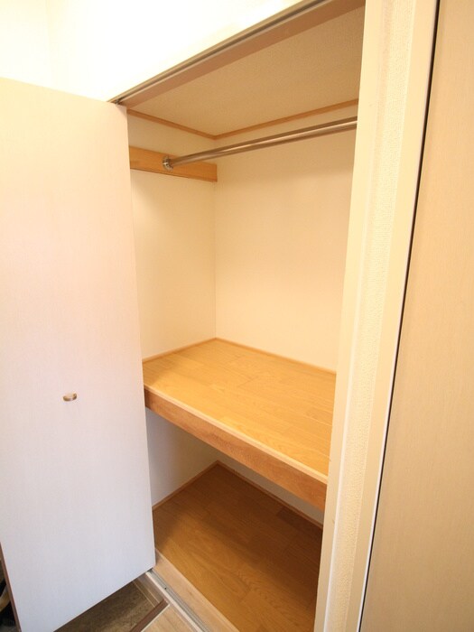 物件内観写真11　(収納)