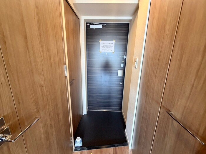 物件内観写真14　(玄関)