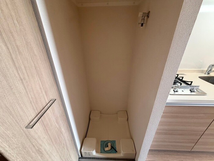 物件内観写真17　(洗濯機置場)