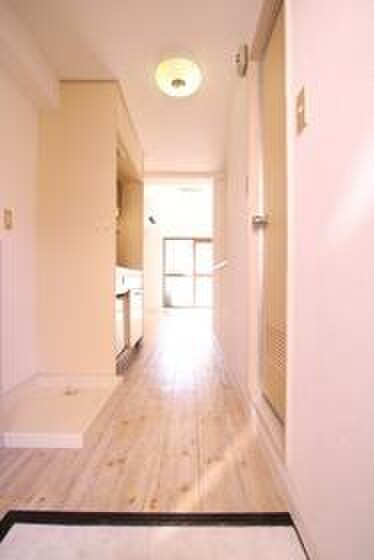 物件内観写真17　(廊下)