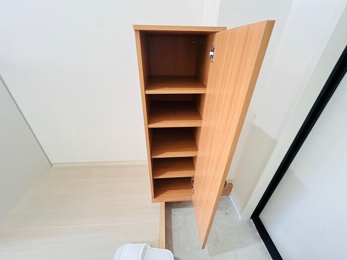 物件内観写真15　(靴箱)