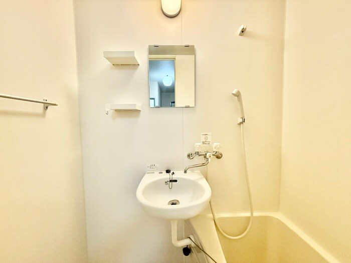 物件内観写真10　(洗面)