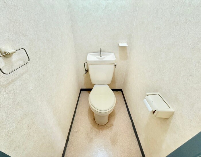 物件内観写真11　(トイレ)