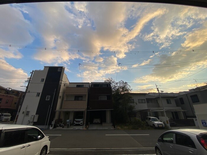 物件内観写真20　(室内からの展望)