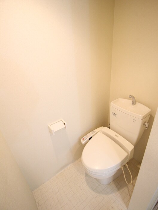 物件内観写真14　(トイレ)