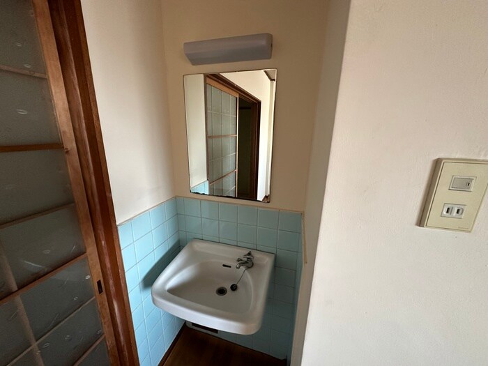 物件内観写真9　(洗面)