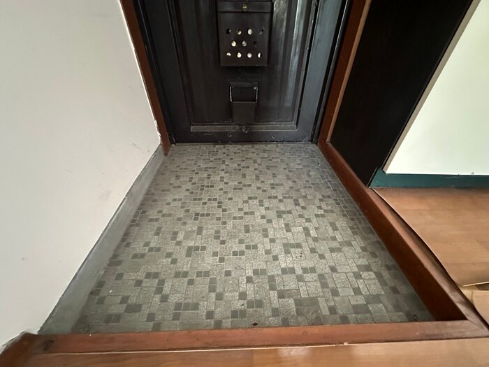 物件内観写真15　(玄関)