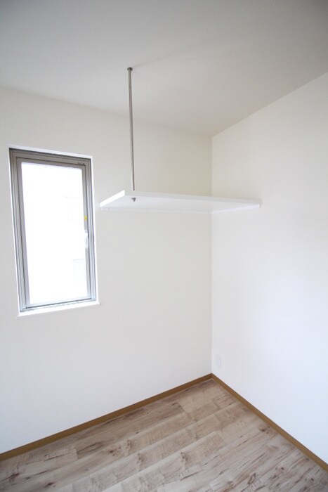 物件内観写真18　(収納)