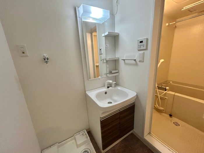 物件内観写真11　(洗面)