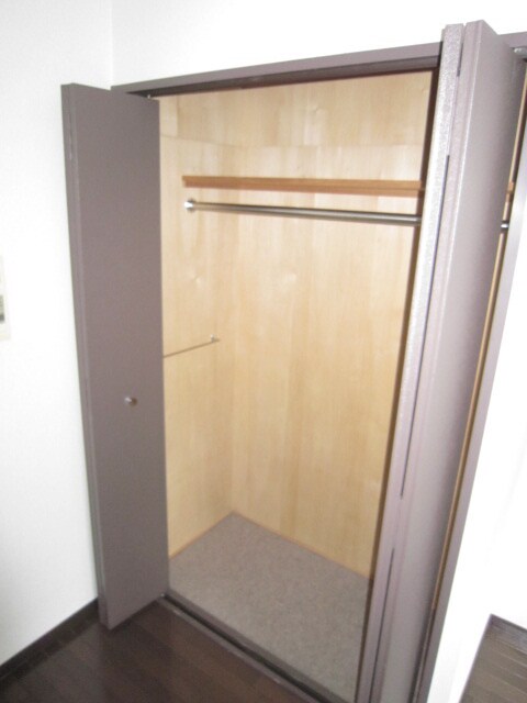 物件内観写真11　(収納)