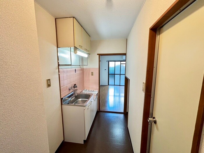 物件内観写真18　(廊下)