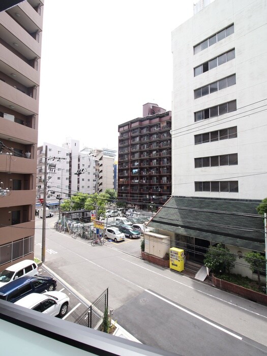 物件内観写真20　(室内からの展望)