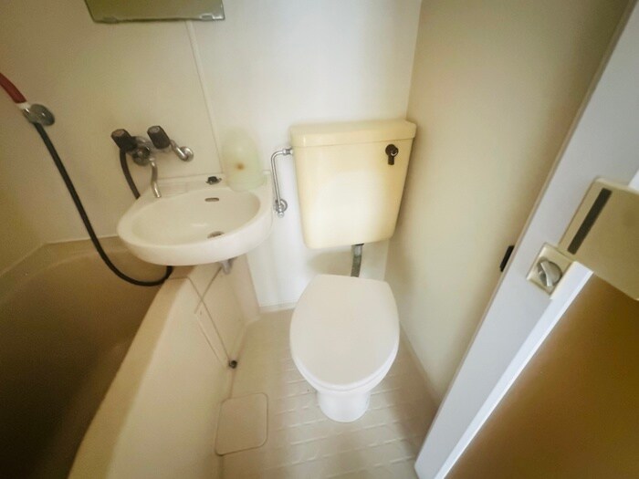 物件内観写真12　(トイレ)