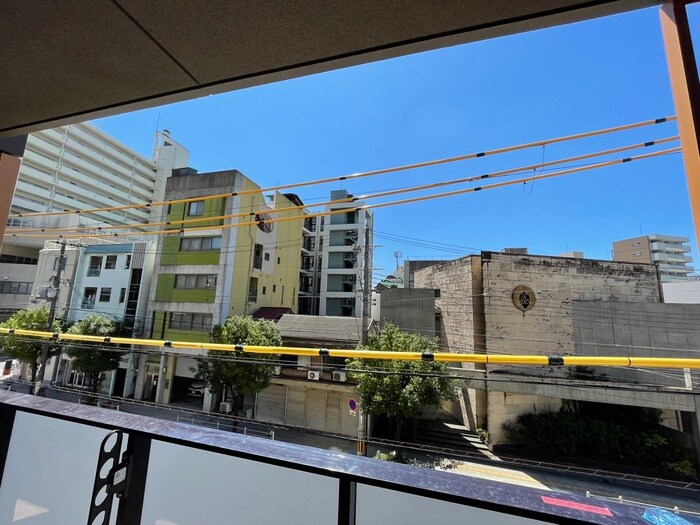 物件内観写真16　(室内からの展望)