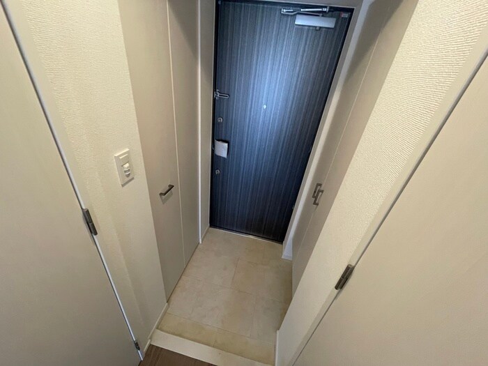 物件内観写真21　(玄関)