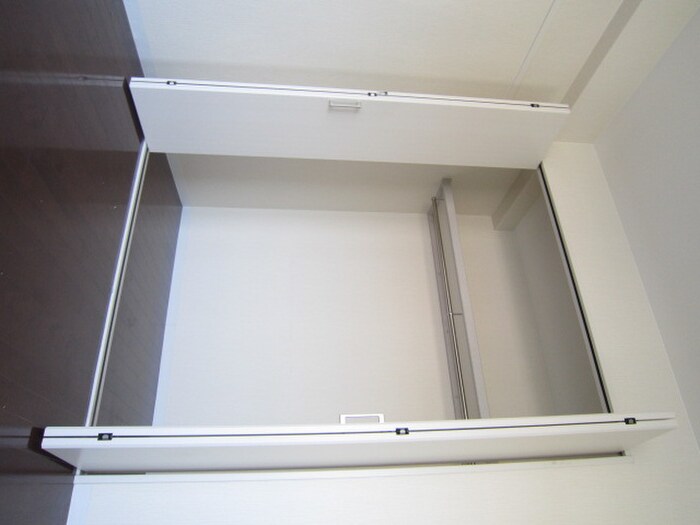 物件内観写真13　(収納)