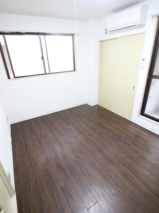 物件内観写真19　(居室)