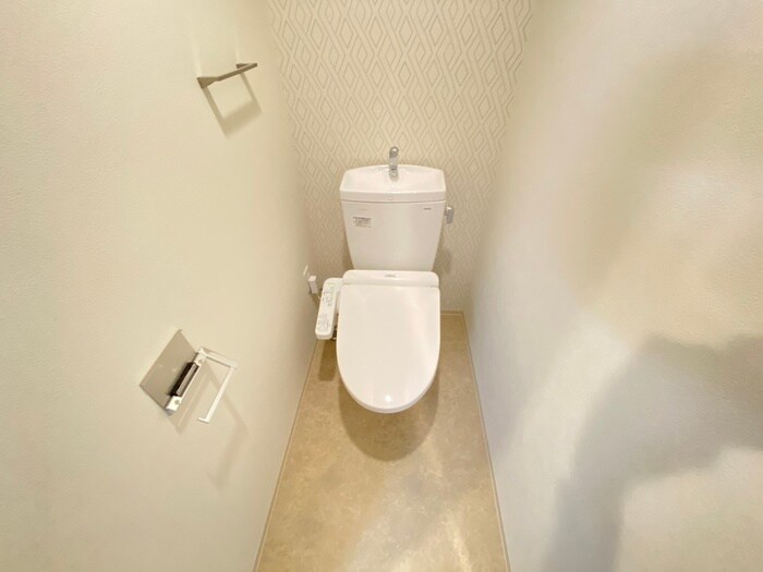 物件内観写真14　(トイレ)