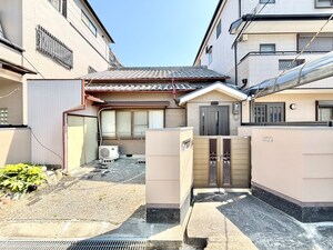 荒木貸家外観写真