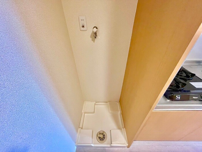 物件内観写真14　(洗濯機置場)