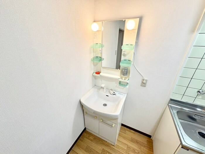 物件内観写真15　(洗面)