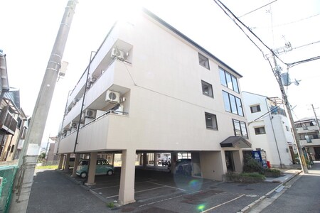 マンションライツ外観写真