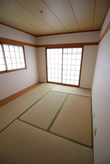 物件内観写真18　(居室)