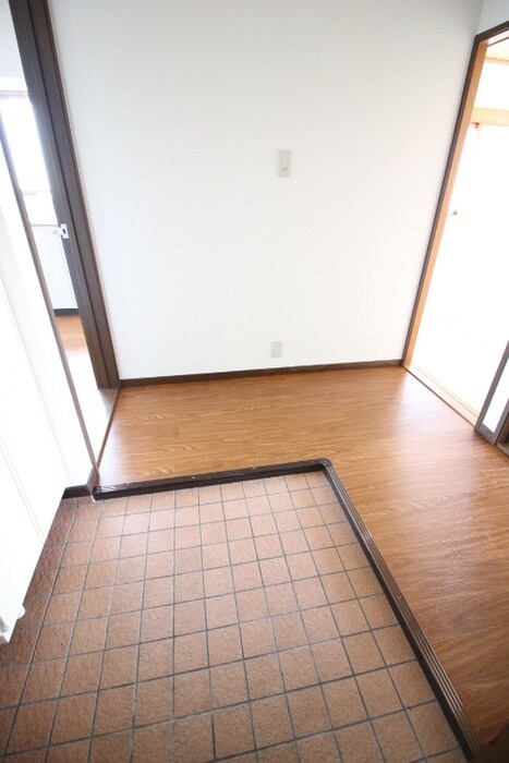 物件内観写真21　(玄関)