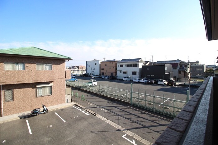 物件内観写真18　(室内からの展望)