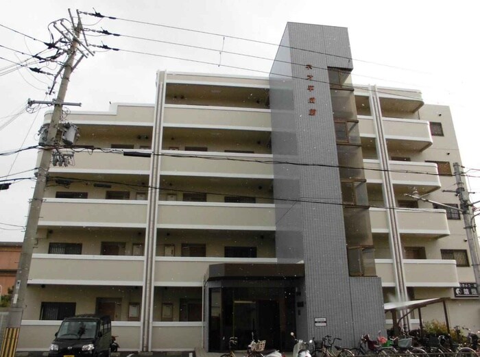 物件外観写真4　(駐車場)